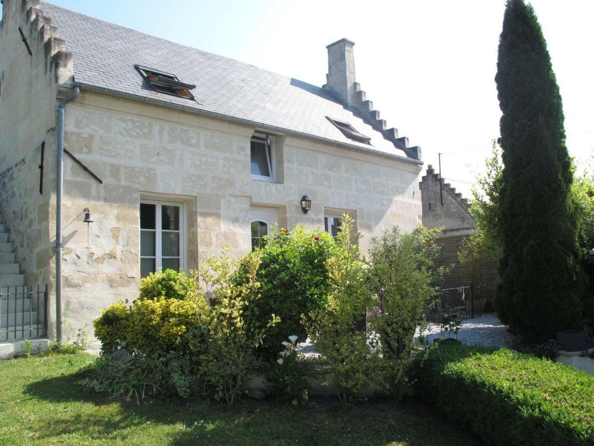 La Maison Des Chiens Rouges Berneuil-sur-Aisne Exterior foto